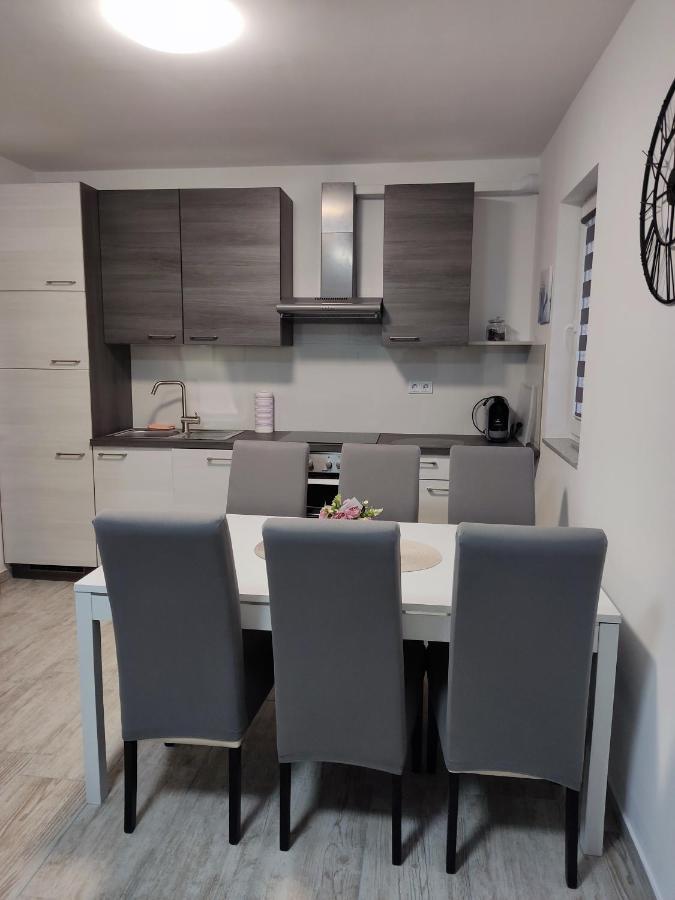 Apartmani Ima Rovanjska Dış mekan fotoğraf